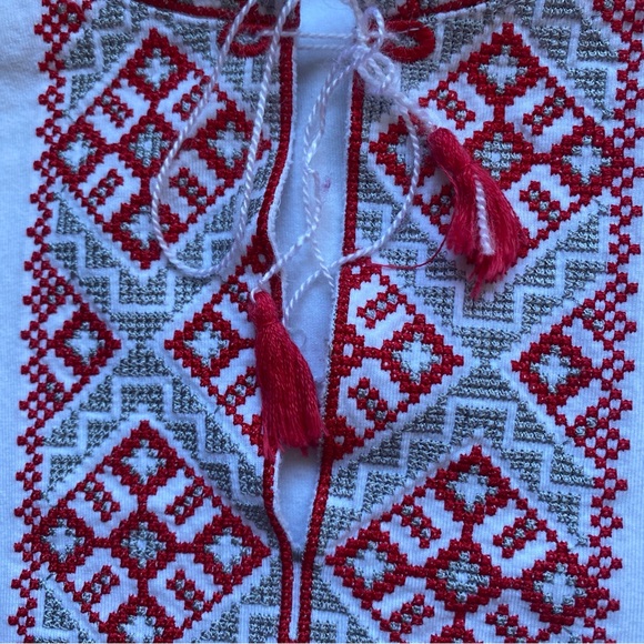 Ukrainian Embroidered Folk Tunic White Red Unisex 100% Cotton Size L - Picture 6 of 11